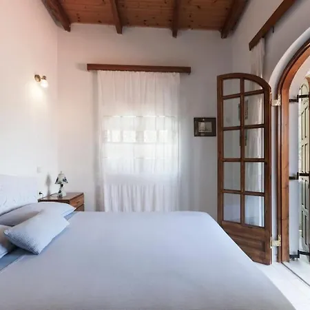 Elegance Villa: Classy Paradise W/ A Private * Pefkali