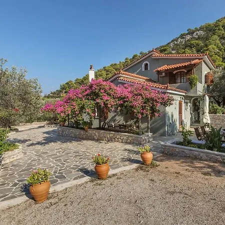 Вилла Elegance Villa: Classy Paradise W/ A Private Pefkali