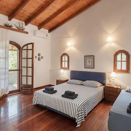 Villa Elegance Villa: Classy Paradise W/ A Private