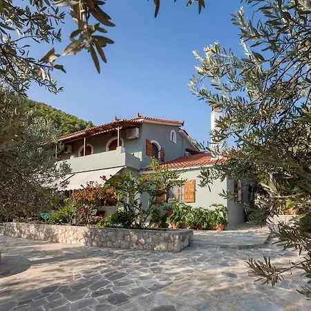 Villa Elegance Villa: Classy Paradise W/ A Private