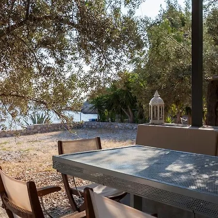 Elegance Villa: Classy Paradise W/ A Private *