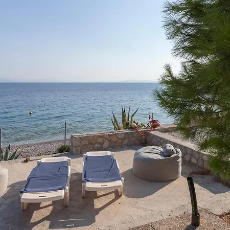 Elegance Villa: Classy Paradise W/ A Private