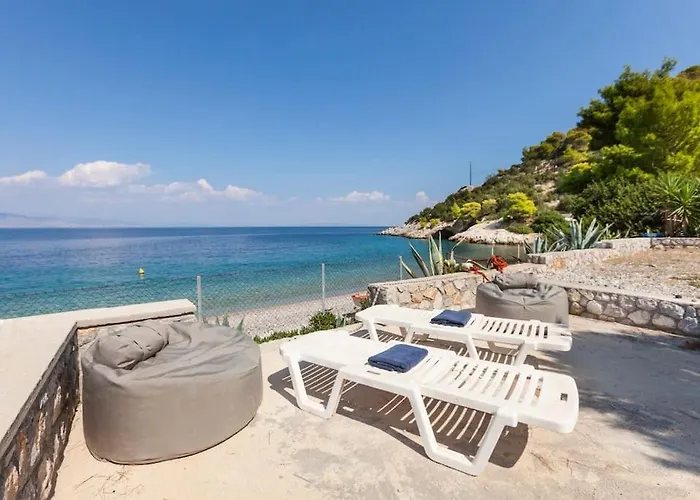 Elegance Villa: Classy Paradise W/ A Private *