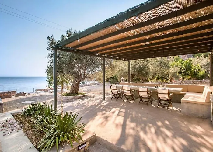 Elegance Villa: Classy Paradise W/ A Private