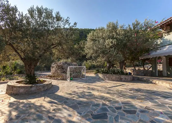 Elegance Villa: Classy Paradise W/ A Private Villa