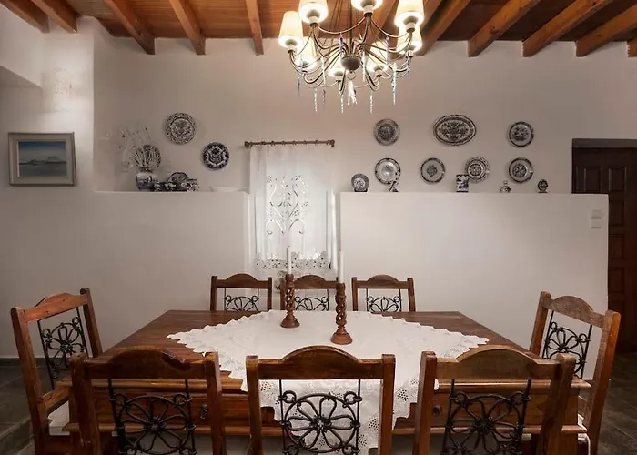 Elegance Villa: Classy Paradise W/ A Private