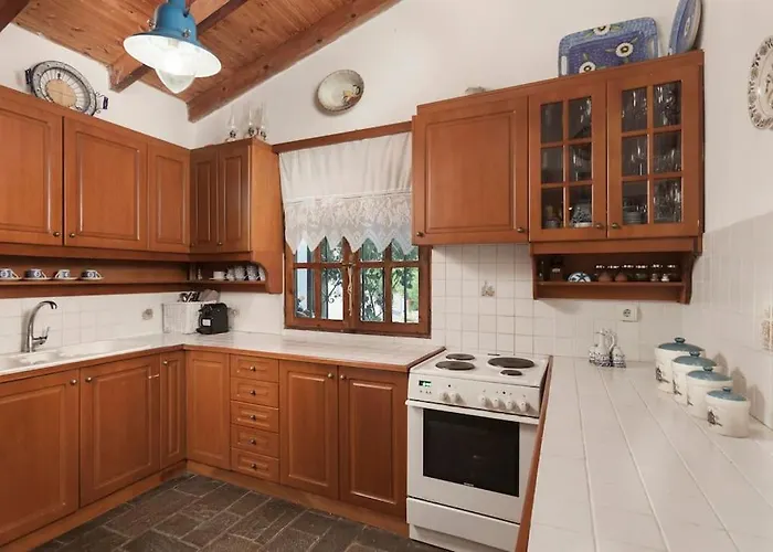 Elegance Villa: Classy Paradise W/ A Private Villa