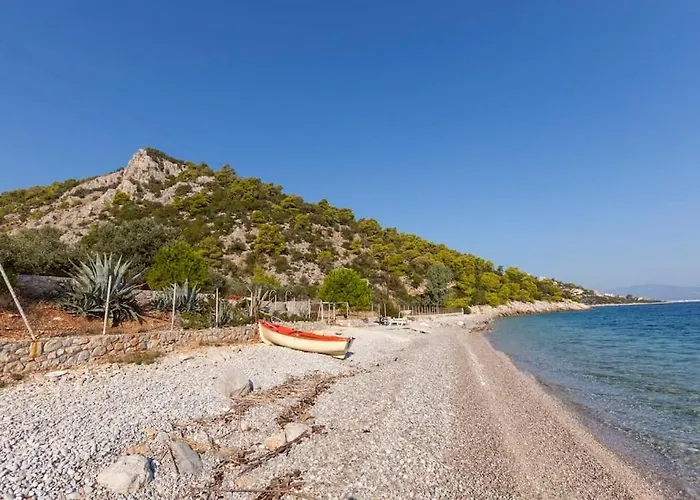 Elegance Villa: Classy Paradise W/ A Private Villa *